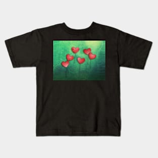 flying hearts Kids T-Shirt